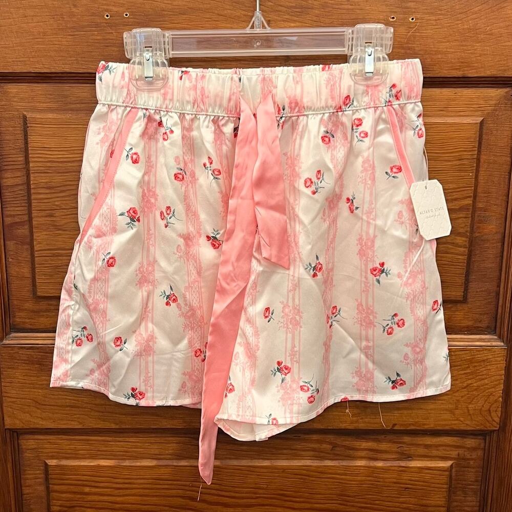 Altar'd State silky sleep shorts Pink Floral sz XS NWT's Women's $44
